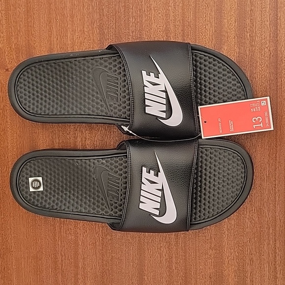 Men's Size 13 NIKE Flip Flops NEW WITH TAGS - Picture 2 of 5